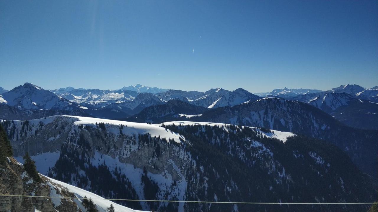 Appartement T2 A Bernex Avec Wifi, Vue Sur Montagne Buitenkant foto